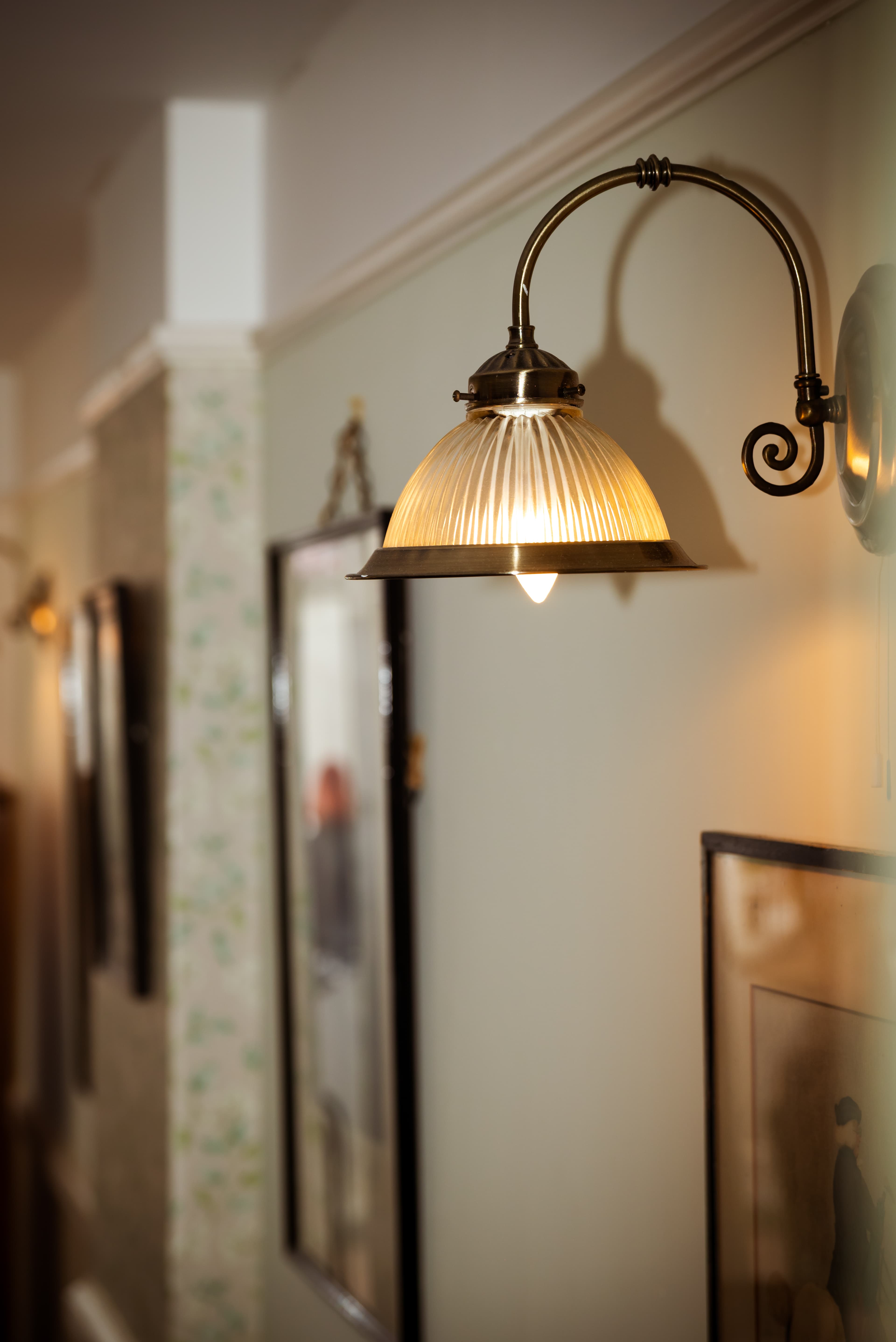 dollys vintage tea room by diana studio 2.jpg